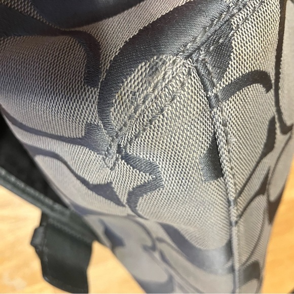 Coach SoHo Signature canvas shoulder bag with two tags. - Picture 11 of 11